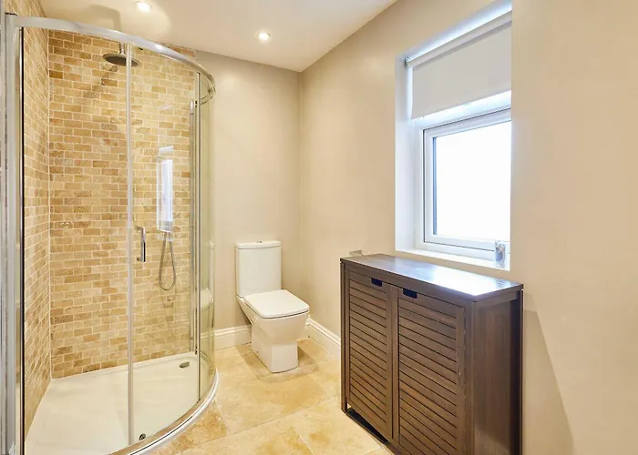 Host & - Bristol Avenue Saltburn-by-the-Sea