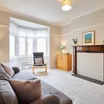 Host & - Bristol Avenue *