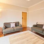 Holiday home Host & - Bristol Avenue