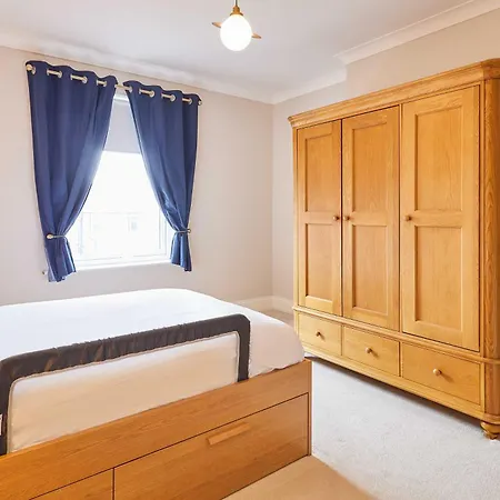 Host & - Bristol Avenue 펜션